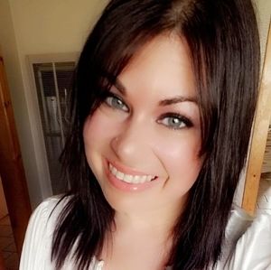 Meet your Posher, Karissa